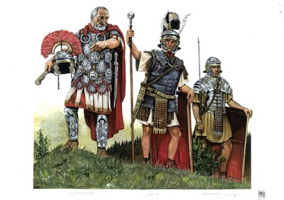 Roma antica: un centurione, un optio (messaggero tra centurioni e decurioni) e un legionario. II secolo da Giorgio Albertini