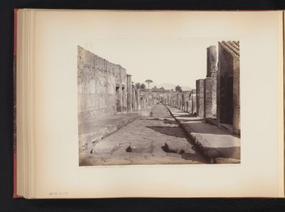 Veduta della Strada della Abbondanza a Pompei da Giorgio Sommer (attributed to)