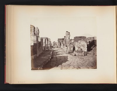 Veduta della Strada di Salustio a Pompei, Italia da Giorgio Sommer (attributed to)