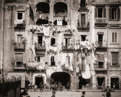Scena di strada, Napoli, Italia da Giorgio Sommer