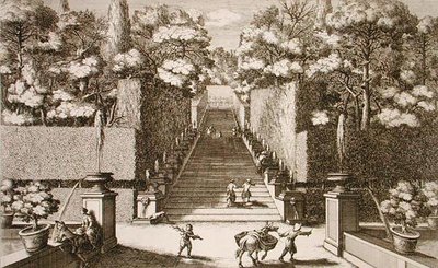 La grande scalinata della Villa d