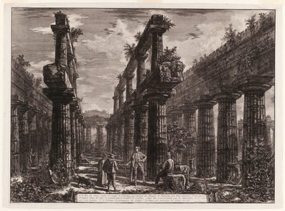 Vista dei resti delle due file di colonne nel Tempio di Nettuno che originariamente formavano i colonnati lungo i lati della cella e sostenevano la parte superiore del tetto, da Diverse vedute di Paestum da Giovanni Battista Piranesi