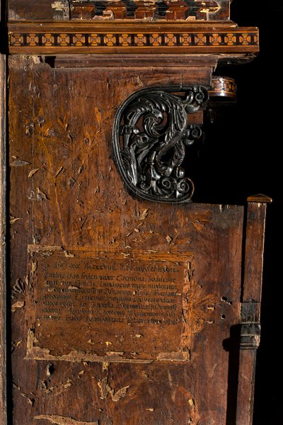 Coro canonico ligneo, intarsiato da Giovanni Maria Platina 1484, intarsio laterale sinistro da Giovanni Maria Platina