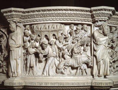 Dettaglio dei rilievi della Cattedra realizzata da Giovanni Pisano: la presentazione di Gesù al tempio e la fuga in Egitto (dettaglio) da Giovanni Pisano