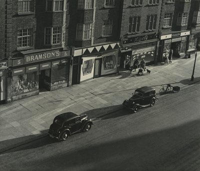 Scena di strada a Londra da Godfrey Macdominic