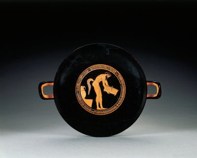 Kylix a figure rosse attica, circa 470 a.C. da Greek