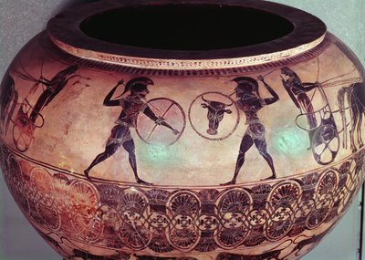 Dinos che raffigura Perseo e le Gorgoni, dettaglio che mostra gli opliti che combattono tra i loro carri, c.580 a.C. da Greek