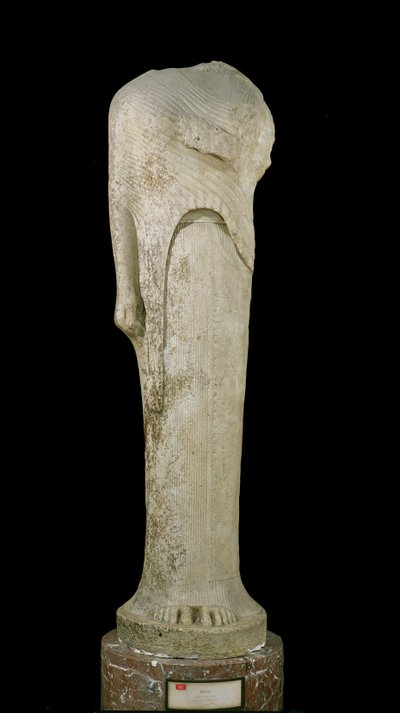 Figura di Kore dedicata da Cheramyes a Hera, dal Santuario di Hera, Samos, c.570-560 a.C. da Greek