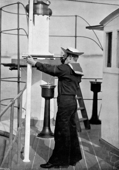 Un osservatore sul ponte di una nave da guerra britannica da Gregory and Co