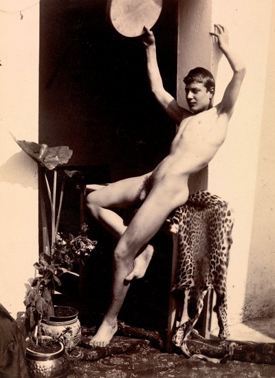 Ritratto di un nudo maschile, c.1895 da Guglielmo Plüschow