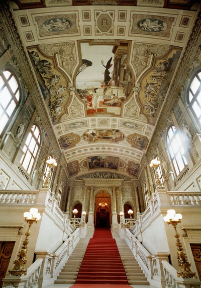 Burgtheatre di Vienna (Teatro di Corte), scalinata (a sinistra): Teatro di Taormina da Gustav Klimt