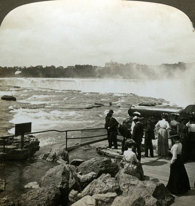 Terrapin Point, Goat Island, Cascate del Niagara, USA da H. C. White