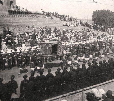 Un palanchino di stato in una processione reale, Delhi, India, 1912 da H. D. Girdwood
