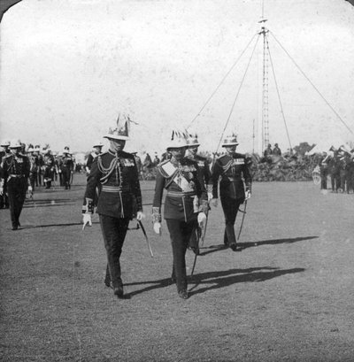 Re Giorgio V 1865-1936 con il generale di brigata Sir R Grimston, Delhi, India da H. D. Girdwood