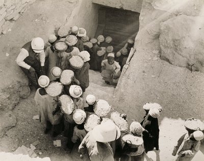 Chiusura della tomba di Tutankhamon, Valle dei Re, febbraio 1923 da Harry Burton