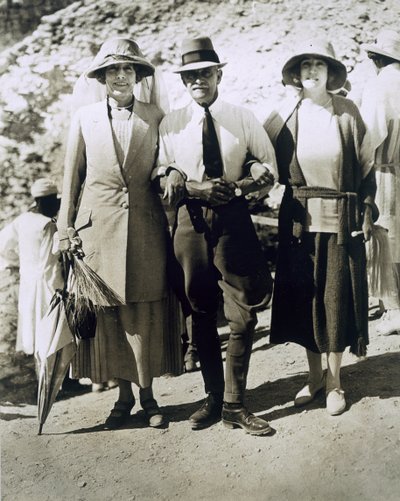 Da sinistra a destra: Lady Somerleyton, Colonnello Watson Pasha e l