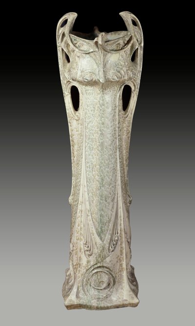 Art Nouveau: Giardiniera intorno al 1902-1903 realizzata da Hector Guimard (1867-1942), XX secolo. Sèvres, Museo Nazionale della Ceramica da Hector Guimard