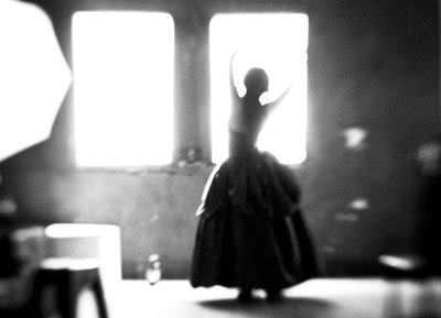 Elegante sagoma di ballerina da Hengki Lee