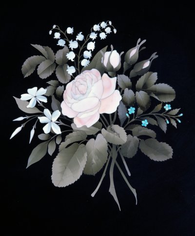 Dettaglio del piano in ardesia con incrostazioni di pietre semipreziose a forma di bouquet di fiori di tavolo gueridon in stile Luigi XVI Secondo Impero (Napoleone III), copia firmata da Henri Dasson, seconda metà del XIX secolo, Francia da Henri Dasson