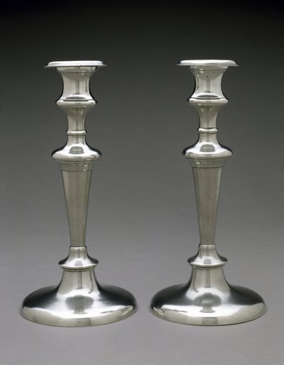 Coppia di candelabri da Henry Hopper