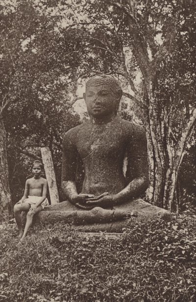 Città rovinate di Ceylon: Statua monolitica di Buddha da Henry W. Cave
