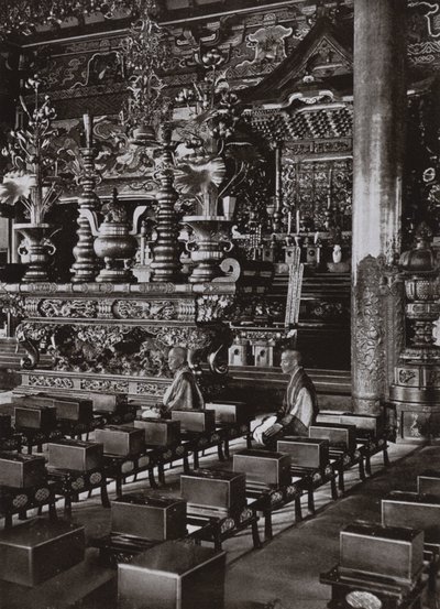 Interno di un Tempio Buddista da Herbert Ponting