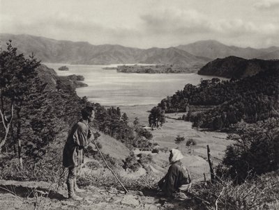 Giappone negli anni 1920: Lago Kawaguchi (foto in b/n) da Herbert Ponting