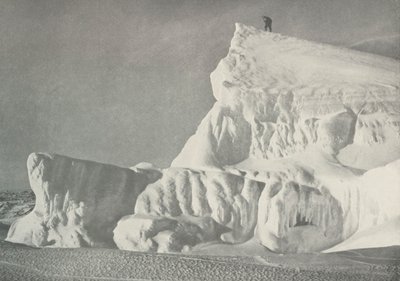 Sulla Cima di un Iceberg da Herbert Ponting