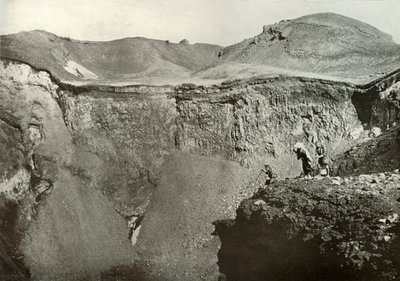 Il cratere sacro del Fuji-San, 1910 da Herbert Ponting