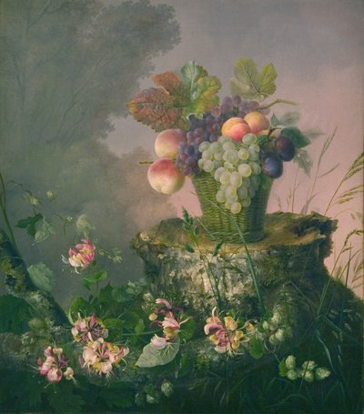 Cesto di fiori con frutta vicino a un ceppo d