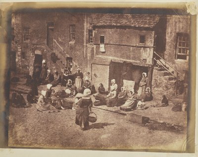[Fishergate, St Andrews, donne e bambini che adescano le linee]. da Hill and Adamson