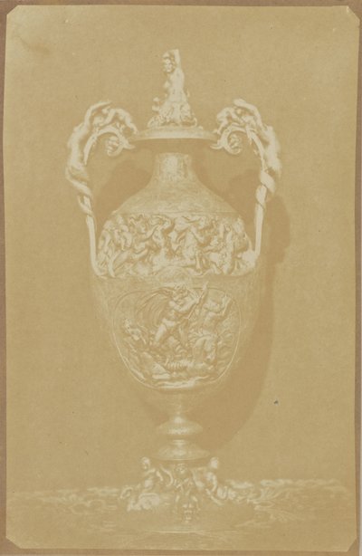 [Vaso ornato con manici] da Hippolyte Bayard