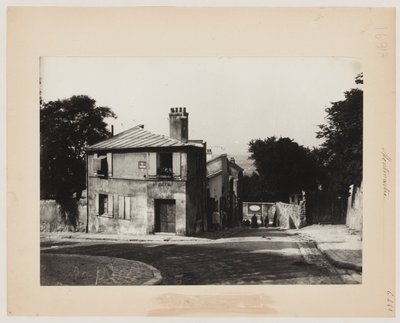 Una strada a Montmartre, Parigi, c.1890 da Hippolyte Blancard