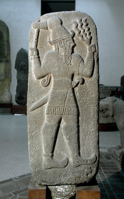 Civiltà ittita: stele in basalto del dio della Tempesta da Hittite