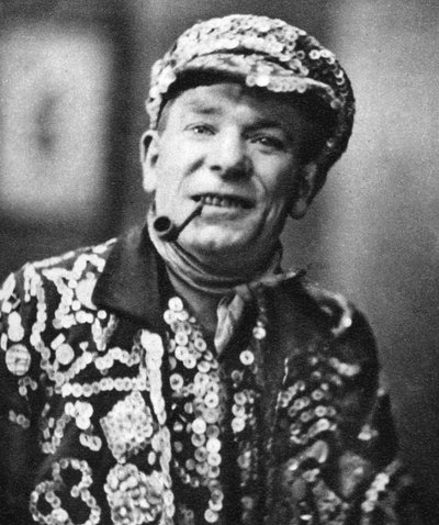 Re delle perle, Londra, 1926-1927 da Hoppe