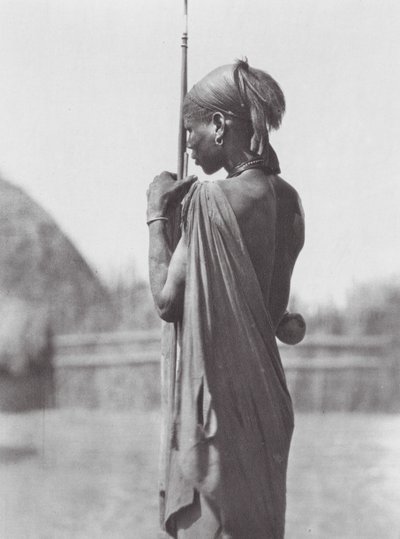Africa: Nuer in abito Shilluk da Hugo Adolf Bernatzik