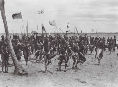 Africa: Cerimonia funebre Shilluk vicino a Tonga da Hugo Adolf Bernatzik