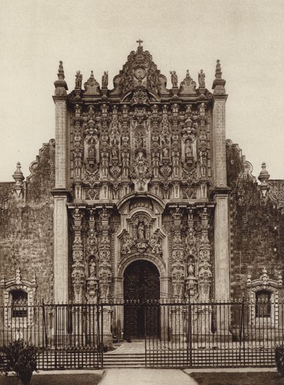 Messico: Messico, ingresso al santuario dal lato orientale della cattedrale (foto b/n) da Hugo Brehme