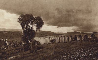 Messico: antica condotta idrica spagnola di Los Remedios (foto b/n) da Hugo Brehme