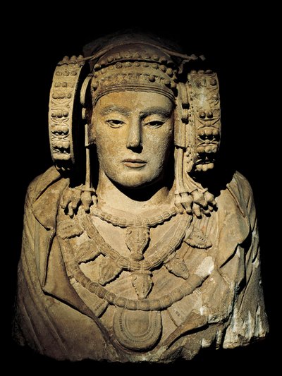 Civiltà iberica: La Dama di Elche - VI secolo a.C., dal sito di La Alcudia, Elche - Conservata a Madrid, Museo nazionale di archeologia da Iberian
