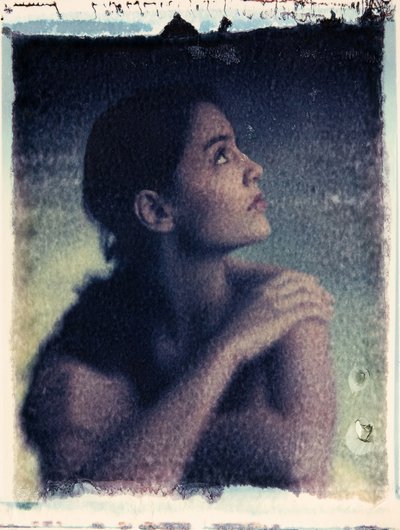 Profilo della donna contemplativa da Ida Publishing