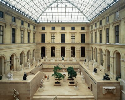 La Cour Puget nel Museo del Louvre ... da Ieoh Ming Pei