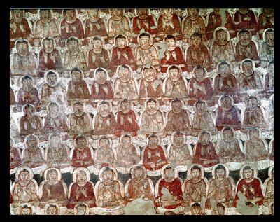 Una Moltitudine di Buddha Seduti, dall