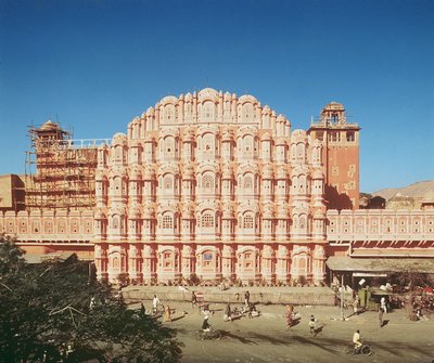 Hawa Mahal (Palazzo dei Venti) costruito nel 1799 da Indian School