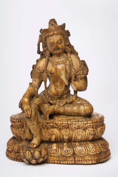 Figura in avorio himalayano di Tara da Indian School