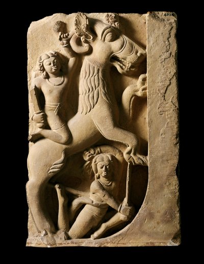 Arte indiana: Grifone con due guerrieri. Dinastia Gupta (320-600 d.C.) Da Saranath. da Indian School
