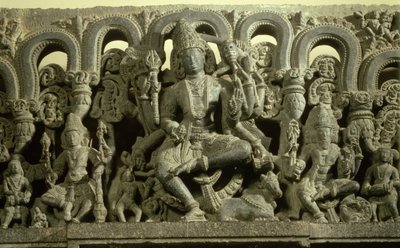 Architrave che raffigura La Trinità: Siva, Brahma e Vishnu, Warangal, Kakatiya da Indian School