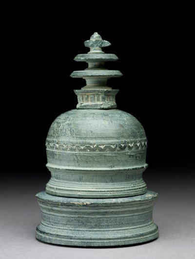 Reliquiario a forma di Stupa da Indian School