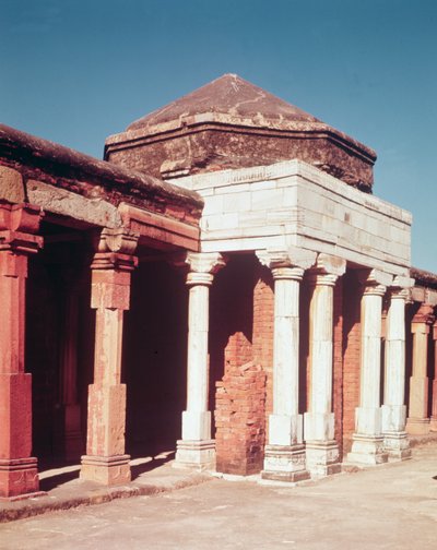 Sultan Ghari da Indian School