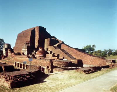 Veduta del tempio principale del Sito III, 320-350 da Indian School